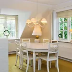 Hotel Knudsens Gaard