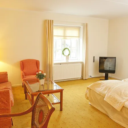 Knudsens Gaard Hotel 4*
