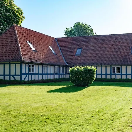 Отель Knudsens Gaard 4*