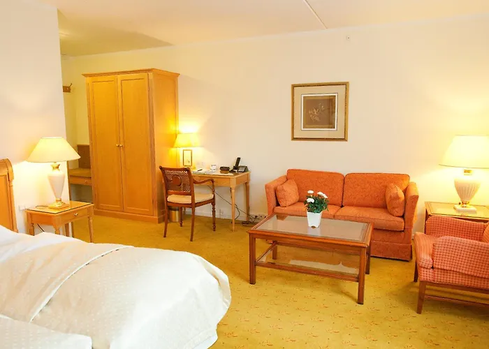 Knudsens Gaard 酒店 欧登塞