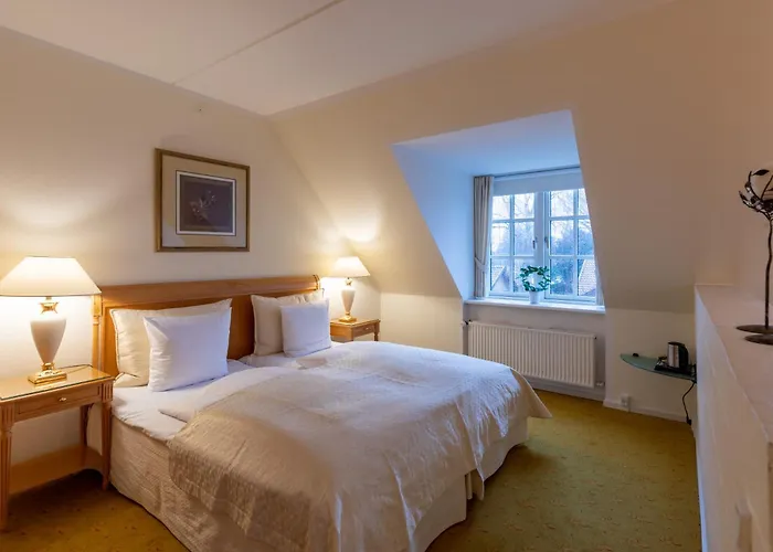 Knudsens Gaard Hotel 4*