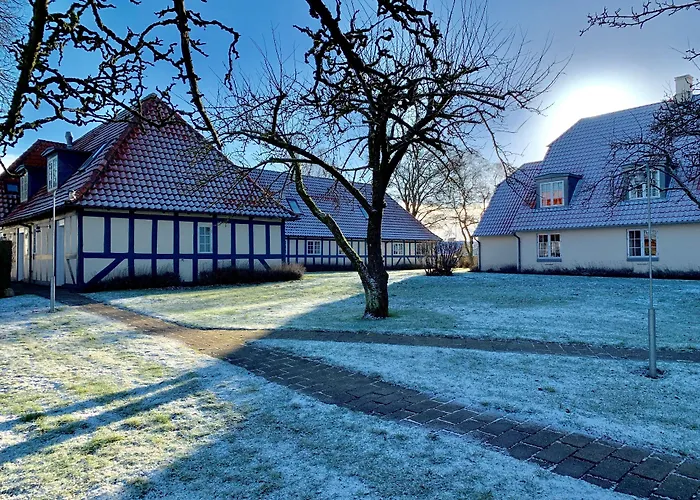 Knudsens Gaard 酒店 4*